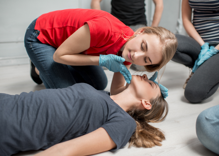 Temel İlk Yardım Eğitimi Görseli